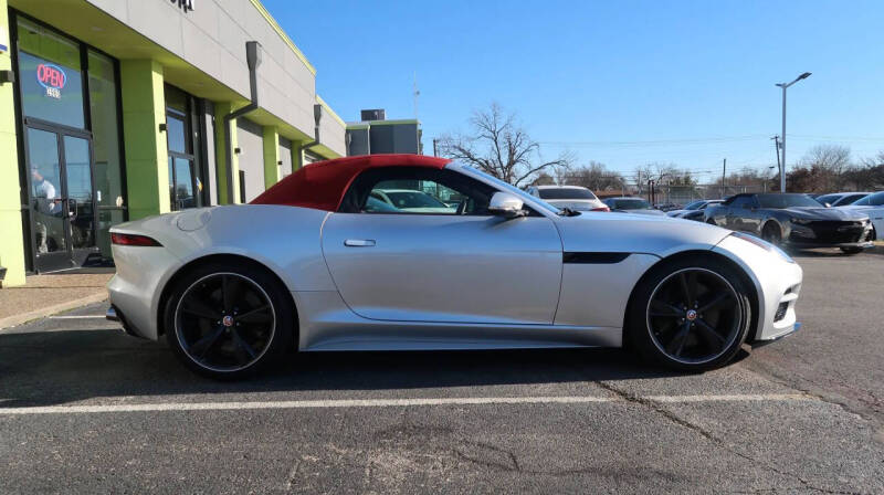 2020 Jaguar F-TYPE R