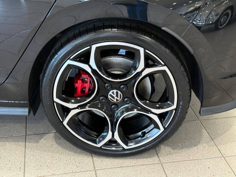 2026 Volkswagen Golf GTI Autobahn