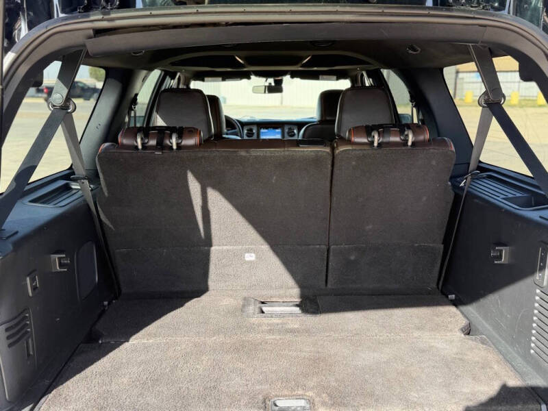 2017 Ford Expedition EL XLT