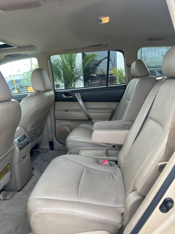 2009 Toyota Highlander Sport