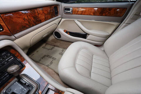 1997 Jaguar XJ-Series XJ6