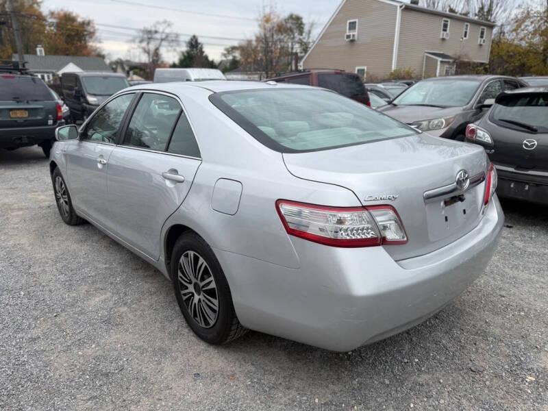 2011 Toyota Camry Hybrid