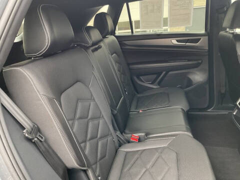 2025 Volkswagen Atlas Cross Sport SE 4Motion