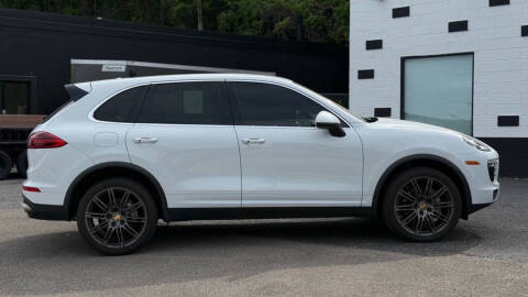 2017 Porsche Cayenne S