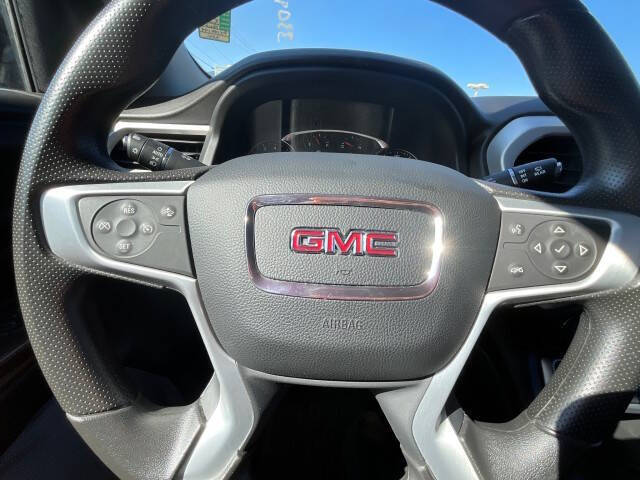 2023 GMC Acadia SLE