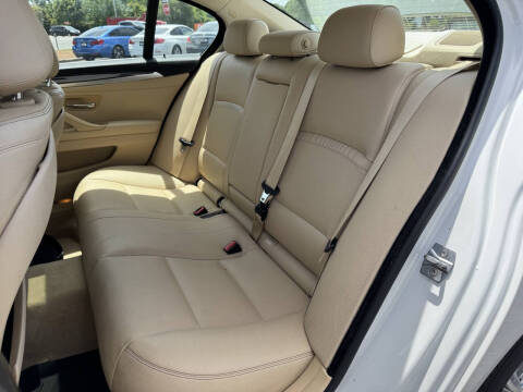 2014 BMW 5 Series 528i