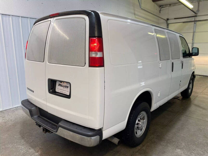 2017 Chevrolet Express 2500