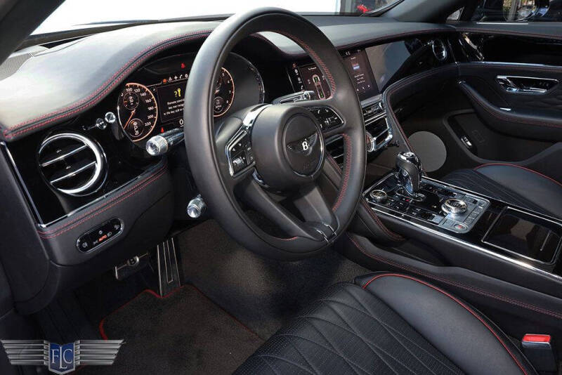2022 Bentley Flying Spur V8