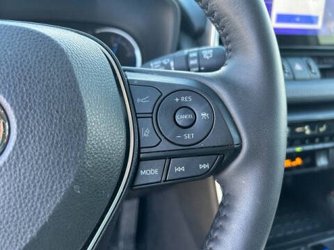 2025 Toyota RAV4 Hybrid XLE Premium