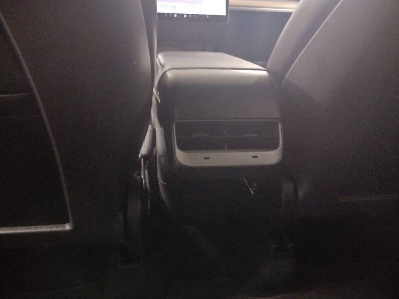 2025 Tesla Model Y Performance