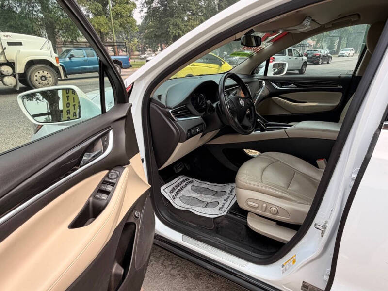 2019 Buick Enclave Essence