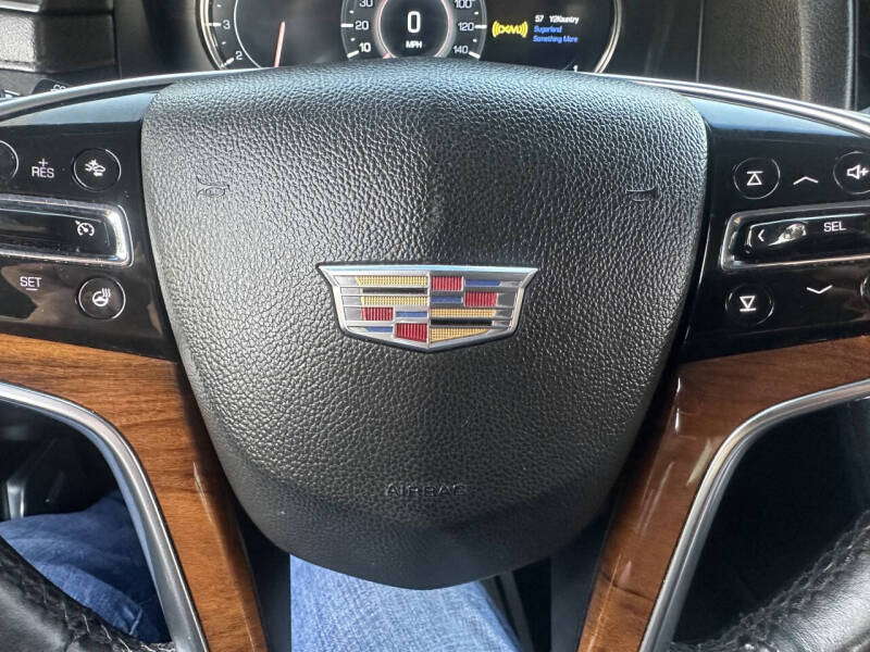 2016 Cadillac Escalade Luxury Collection