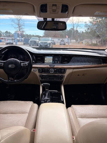 2017 Kia Cadenza Premium