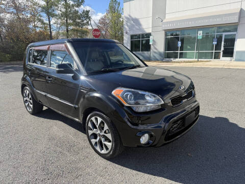 2013 Kia Soul +