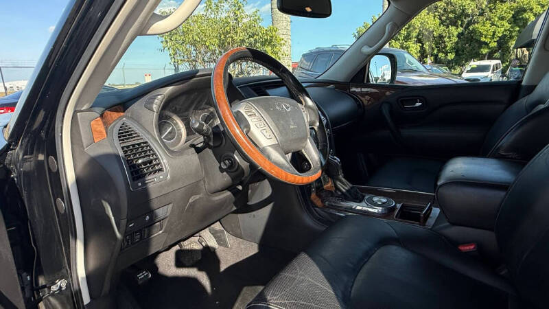 2019 Infiniti QX80 Luxe