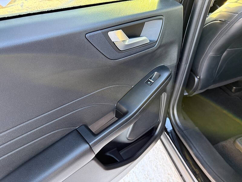 2023 Ford Escape Platinum
