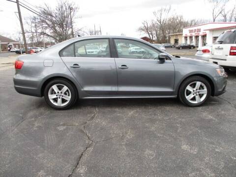 2014 Volkswagen Jetta for sale at Pinnacle Investments LLC in Lees Summit MO