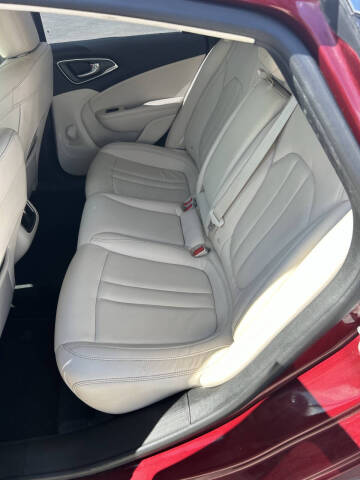 2015 Chrysler 200 C