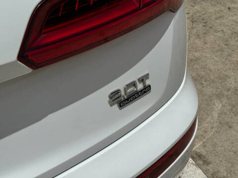 2018 Audi Q5 2.0T quattro Premium Plus