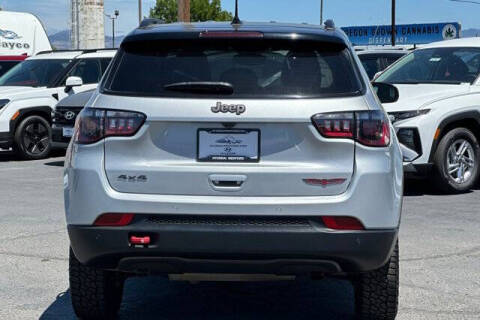2025 Jeep Compass Trailhawk