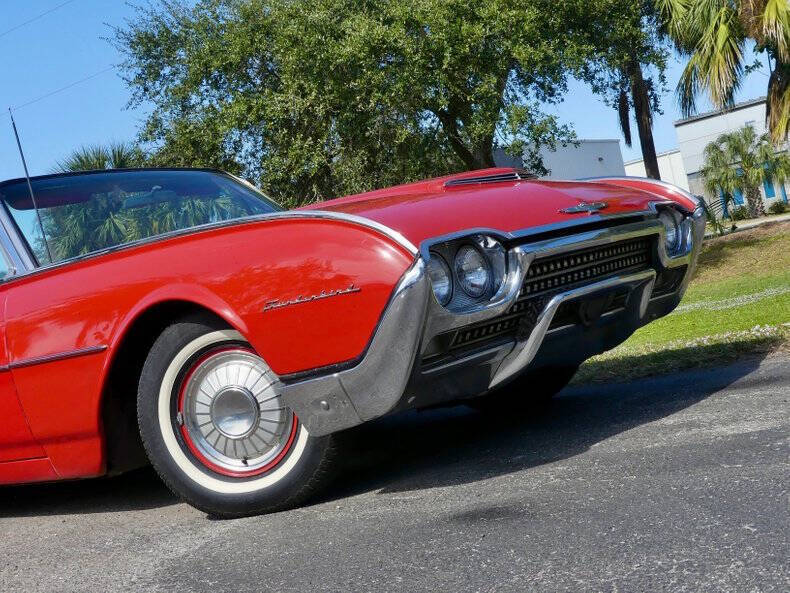 1962 Ford Thunderbird
