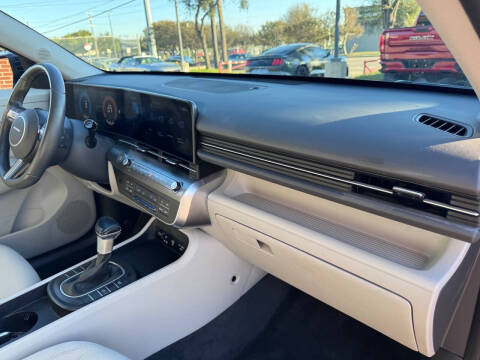 2025 Hyundai Kona SEL