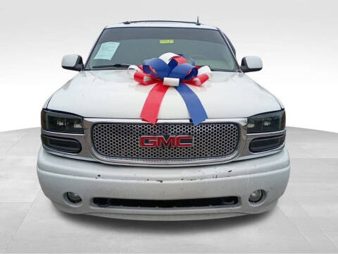 2003 GMC Yukon Denali