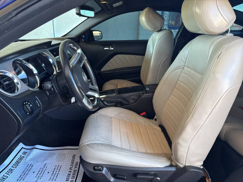 2014 Ford Mustang V6