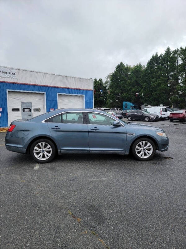 2010 Ford Taurus SEL