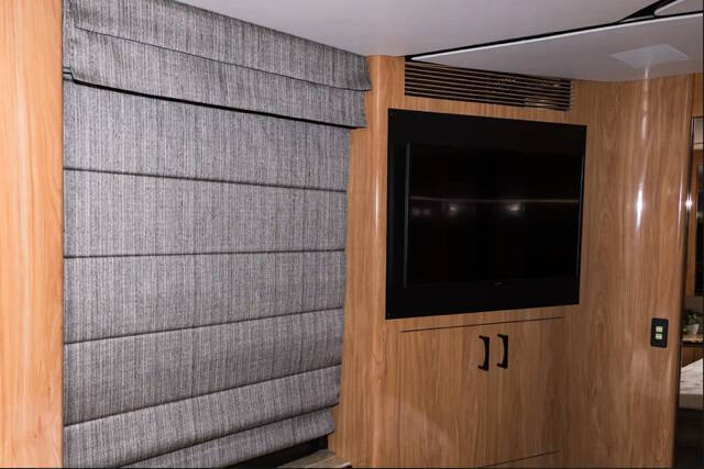 2008 Prevost Marathon XL45