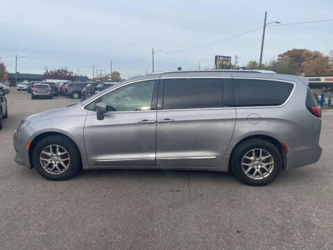 2020 Chrysler Pacifica Touring L
