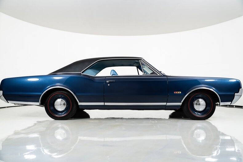 1967 Oldsmobile Cutlass Supreme