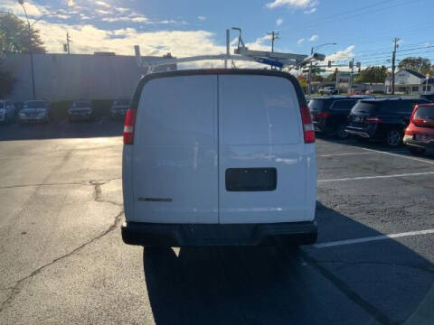 2017 Chevrolet Express 2500