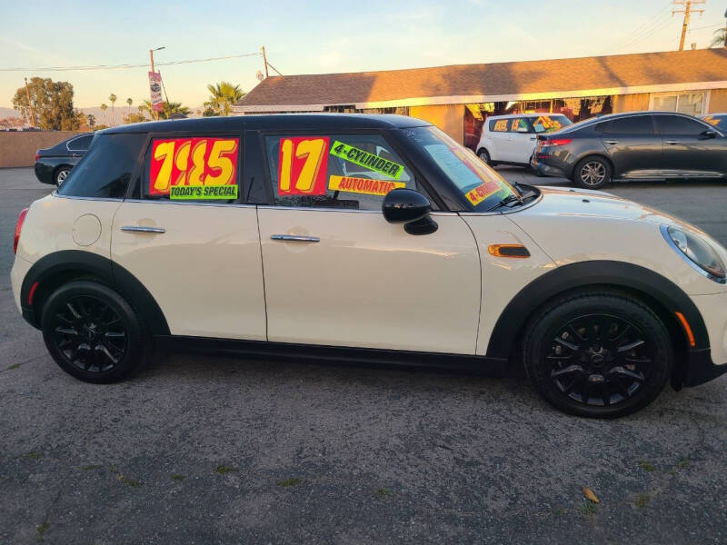 2017 MINI Hardtop 4 Door Cooper
