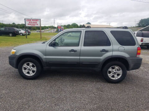 2005 Ford Escape for sale at CAR-MART AUTO SALES in Maryville TN