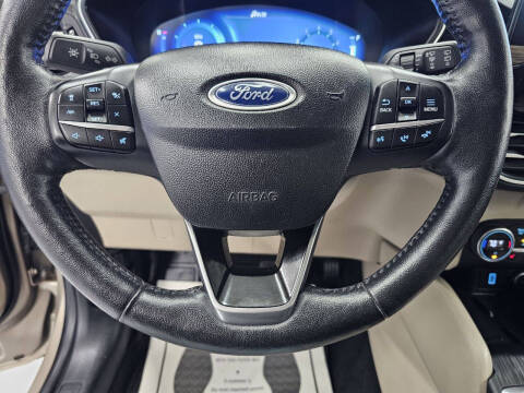 2020 Ford Escape Titanium