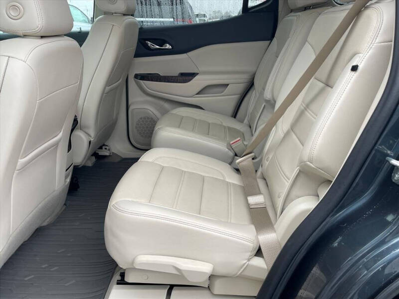 2020 GMC Acadia Denali