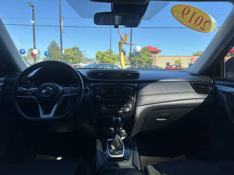 2019 Nissan Rogue SV