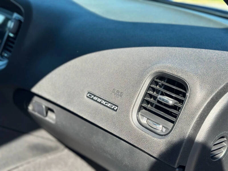 2020 Dodge Charger SXT