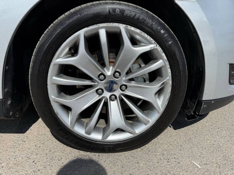 2016 Ford Taurus Limited