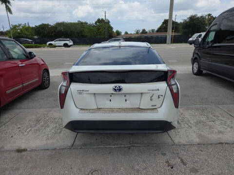 2017 Toyota Prius Three