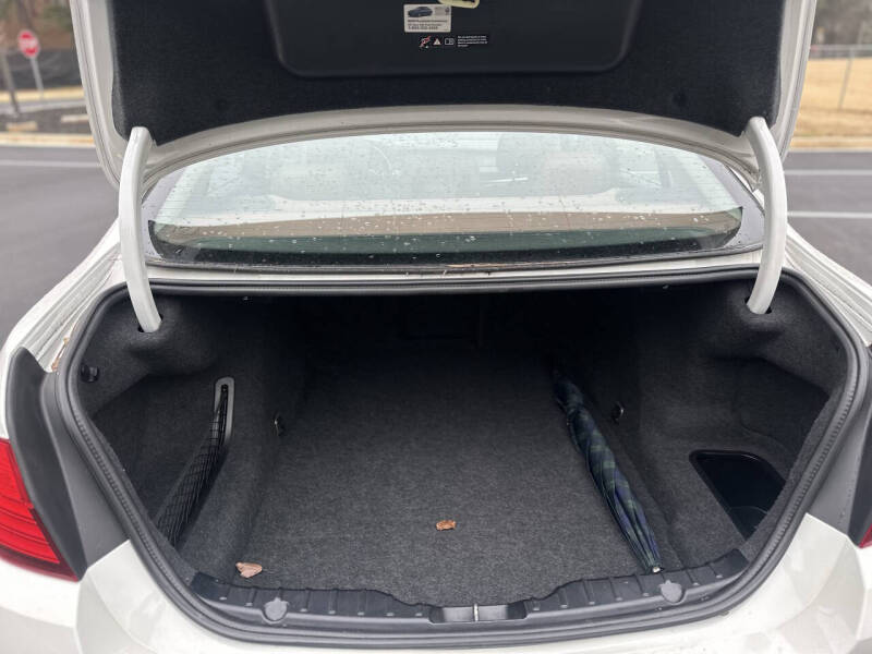 2016 BMW 5 Series 528i