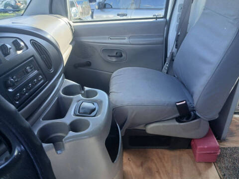 2000 Ford E-250