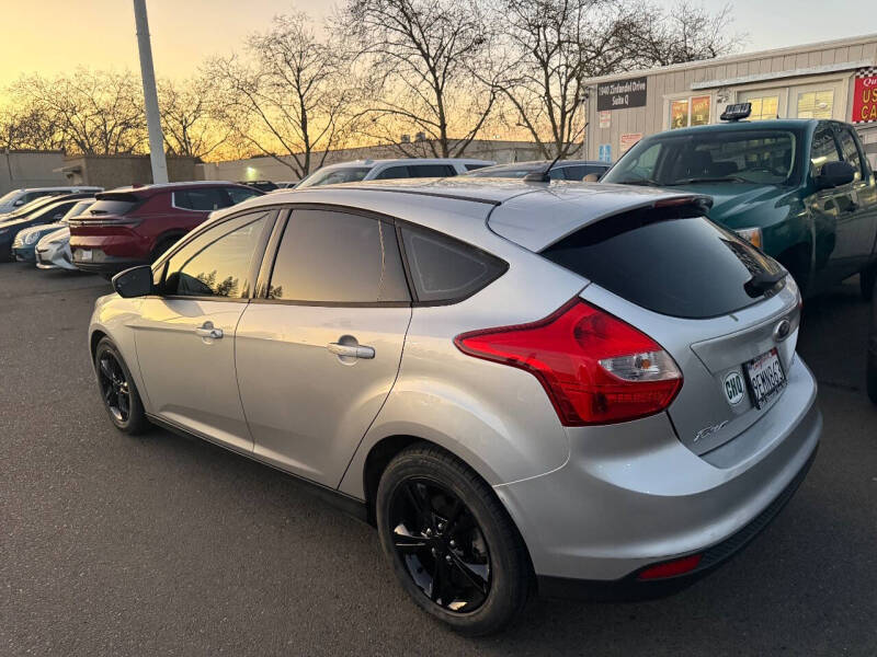 2012 Ford Focus SE