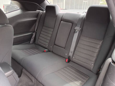 2010 Dodge Challenger SE
