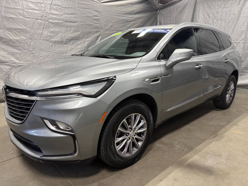 2023 Buick Enclave Essence