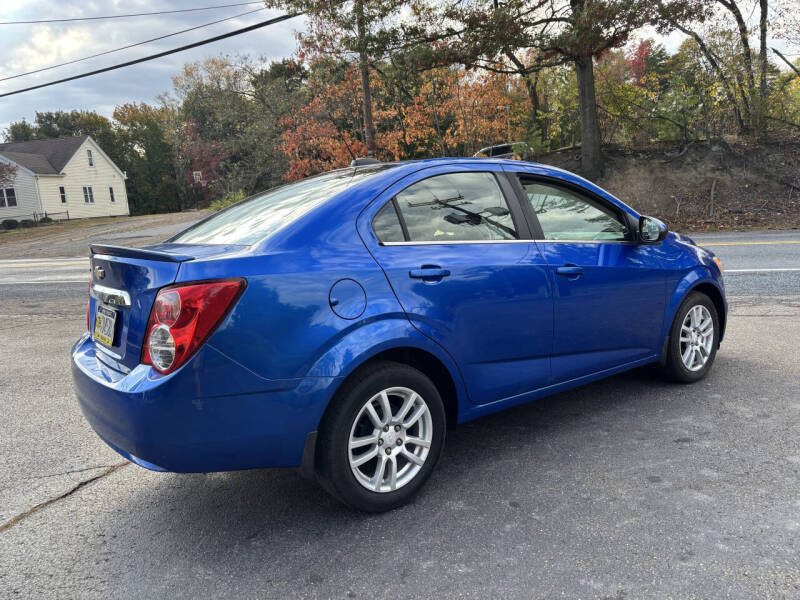 2016 Chevrolet Sonic LT Auto