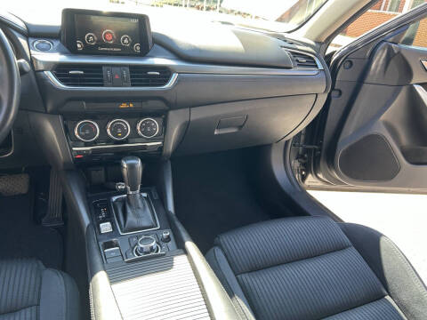 2017 Mazda MAZDA6 Sport