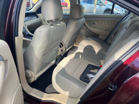 2019 Ford Taurus SEL