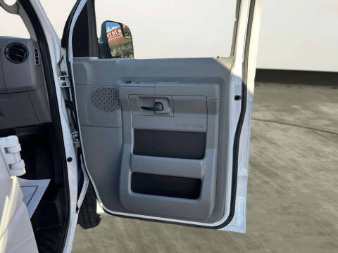 2012 Ford E-Series E-250